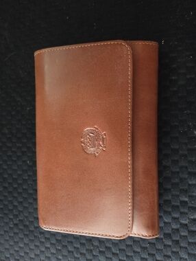 Brown Leather Ladies Trifold Wallet